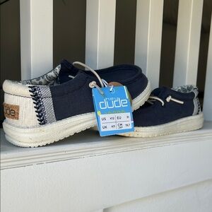 NWT, Boys Hey Dudes Wally Linen Shoes, Moccasin Shoe, Little Kid 12, Hey Dude